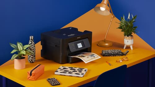 Epson WorkForce Pro Multifunzione inkjet wireless A4 WF-3820DWF con inchiostro gratuito per 6 mesi* e abbonamento ReadyPrint*